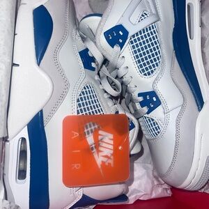 Air Jordan 4 Retro Off White and Blue